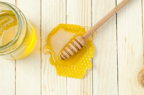 Как выбрать мед и как им правильно лечиться