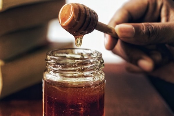 Как выбрать мед и как им правильно лечиться