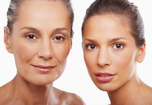 Косметика с гиалуроновой кислотой: 5 причин использовать женщинам за 40