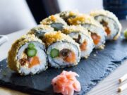 Как впервые появились на свет роллы?