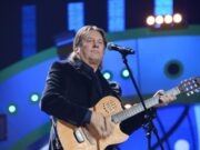 Юрий Лоза обвинил Little Big в обмане публики