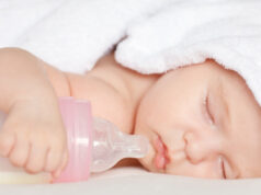 Бутылочка для кормления ребенка: основные критерии выбора