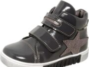 Как подобрать качественные ботинки для мальчика? Полезные советы родителям