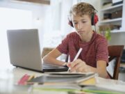 Почему онлайн-обучение для современных детей лучше, чем репетитор?