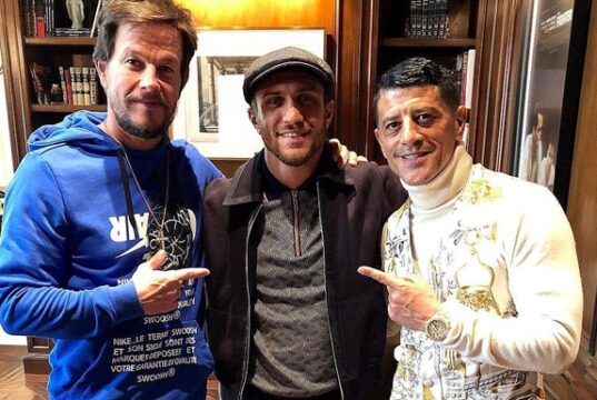 Известный голливудский актер одним из первых поздравил Ломаченко с победой