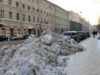 Пробка из-за неубранного снега в Петербурге не позволила горожанам доехать домой
