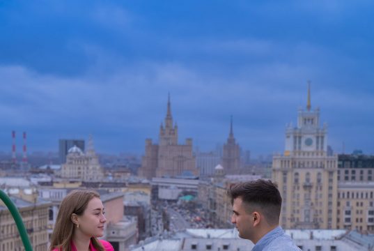 Предложение на крыше: как устроить романтический сюрприз для любимой?