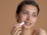 Средства по уходу за губами и глазами: как выбрать и на что обратить внимание