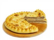 Осетинские пироги как часть дружеских встреч